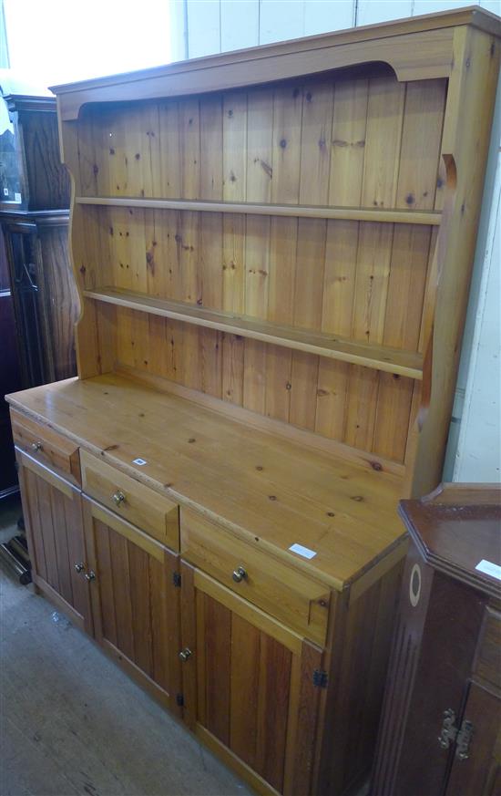 Modern pine dresser